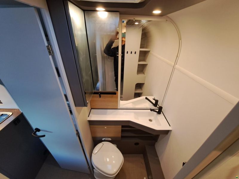 Bürstner Averso 560 TK B66