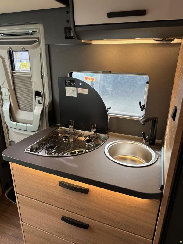 Knaus Live Wave 650MEG BLACK Selection