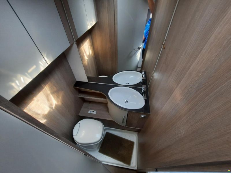 Bürstner Premio 460 TL