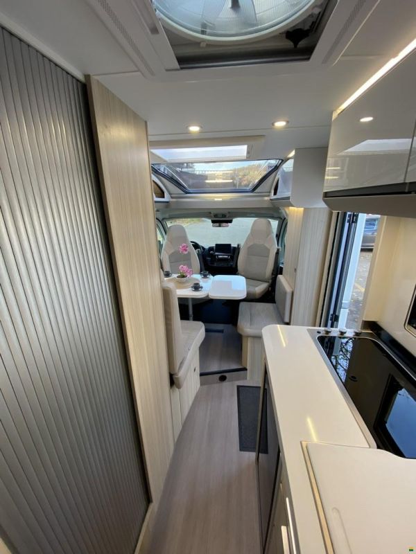 Adria Compact SL Supreme, Fiat 180PS Automat