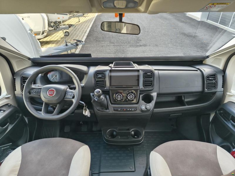 Forster-Reisemobile T 699 EB mit Einzelbett & Hubbett!