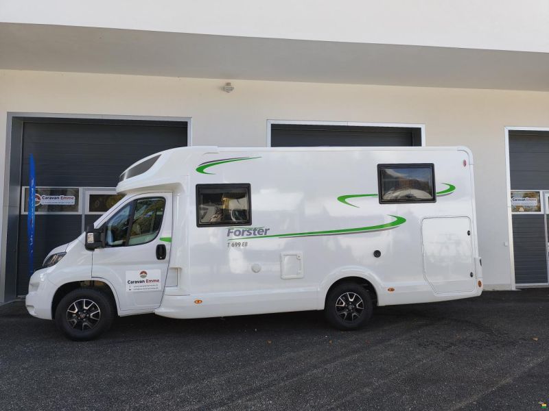 Forster-Reisemobile T 699 EB mit Einzelbett & Hubbett!