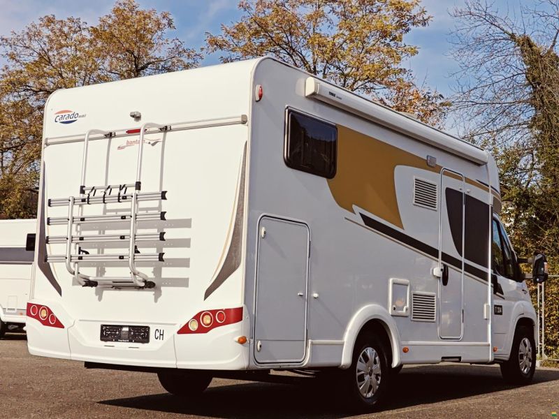 Carado T334 - Doppelbett & Hubbett