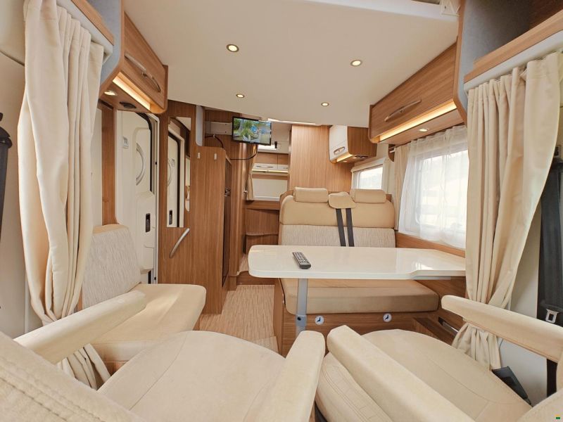 Carado T334 - Doppelbett & Hubbett