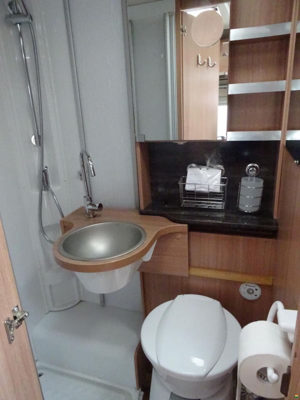 Knaus Sky-TI 650 MEG