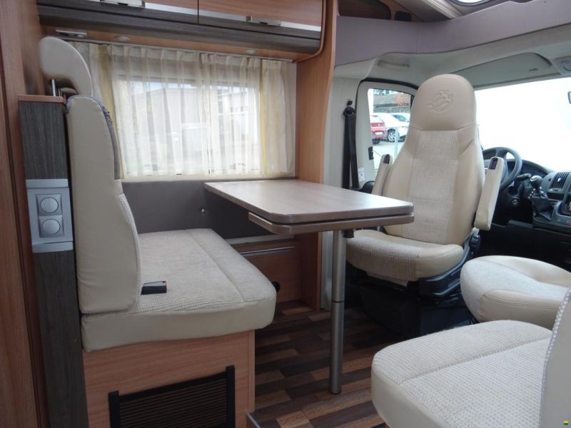 Knaus Sky-TI 650 MEG