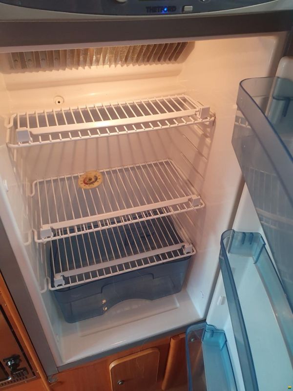 Adria Izola S687 SPG