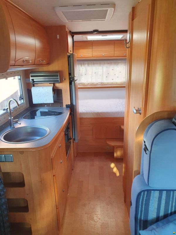 Adria Izola S687 SPG