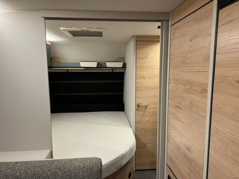 Dethleffs Camper 560 FMK