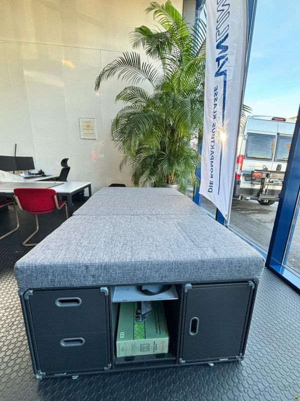 Pössl Vanster Citroen 180 PS