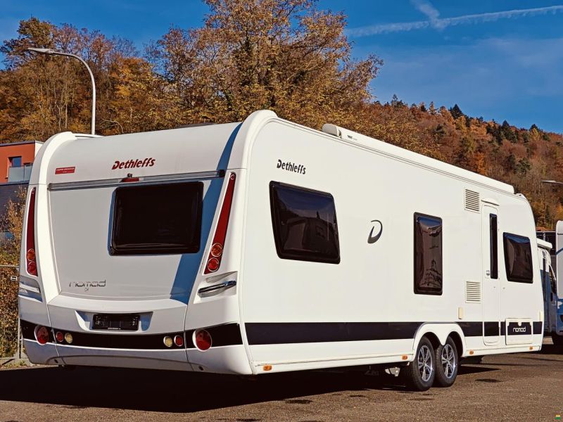 Dethleffs NOMAD 740 RFK Doppelbett & Stockbetten