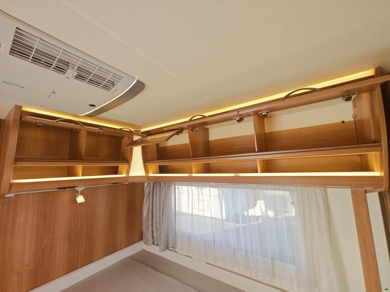 Dethleffs NOMAD 740 RFK Doppelbett & Stockbetten