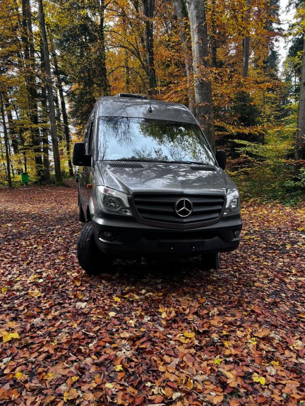 Mercedes Benz L3H2 319 BT 4x4