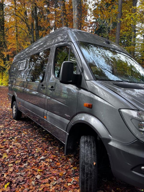 Mercedes Benz L3H2 319 BT 4x4