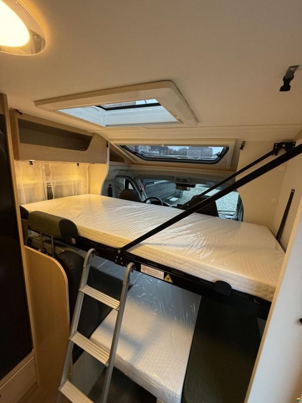 Sunlight Adventure V 67S