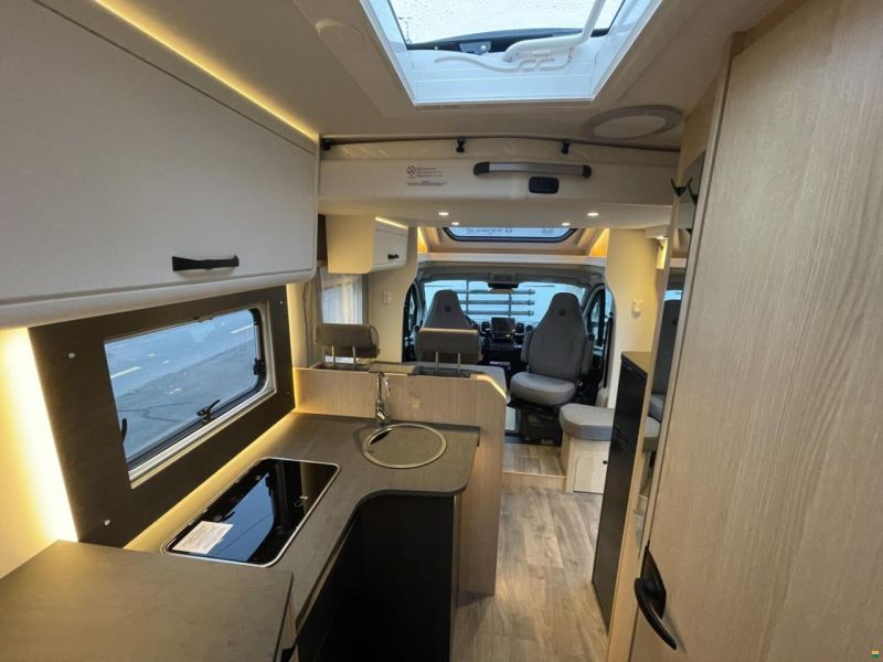 Sunlight Adventure T 67S