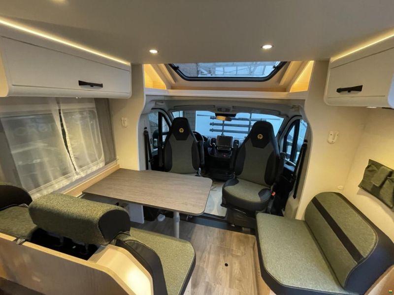 Sunlight Adventure T 66S