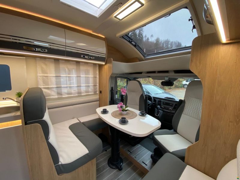 Roller Team Kronos 285 P, Ford 2.0TDCi 170PS Automat