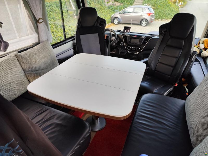 Niesmann-Bischoff Flair 880