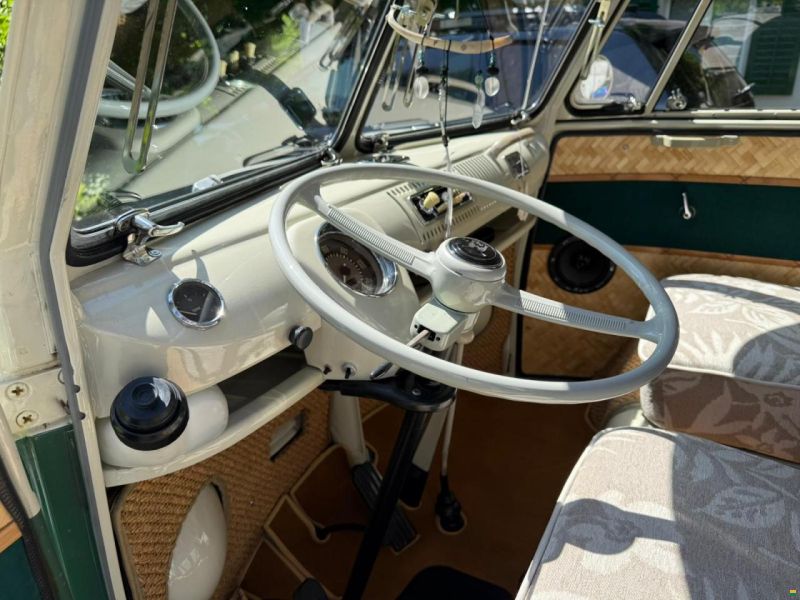 Volkswagen VW T1 Deluxe