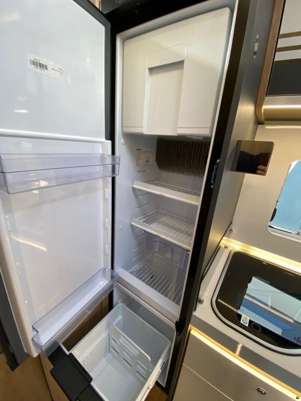 Roller Team Kronos 294 TL, Ford 2.0TDCi 170PS