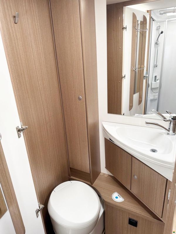 Carado I 447 2.2 MJ AUTOMAT