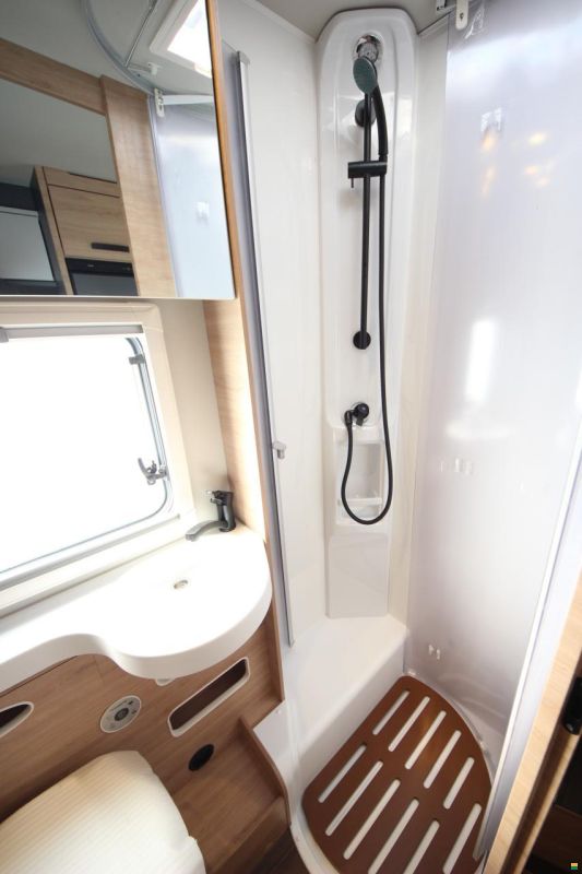 Knaus L!VE WAVE 650 MG PLATINUM SELECTION