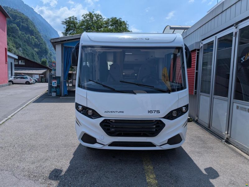 Sunlight I 67S Adventure