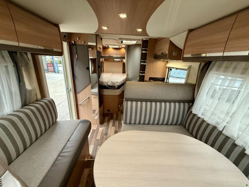 Knaus Sky Wave 650 MF - Hubbett