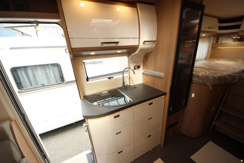 Carthago c-tourer I 143 LE MB