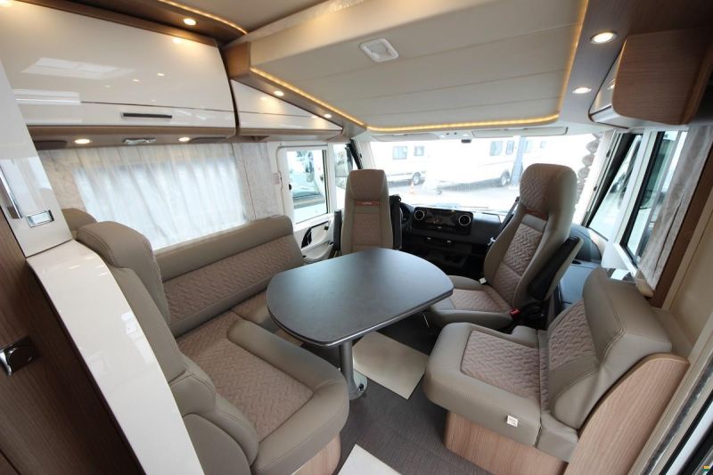 Carthago c-tourer I 143 LE MB