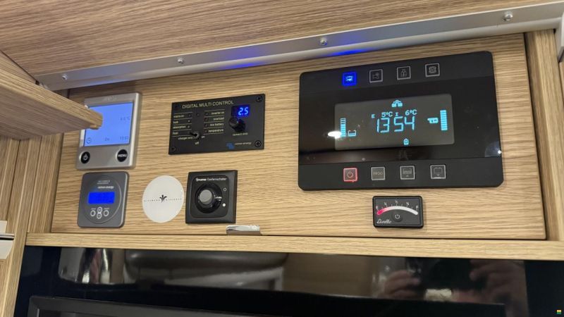 Niesmann-Bischoff Flair 920 EK