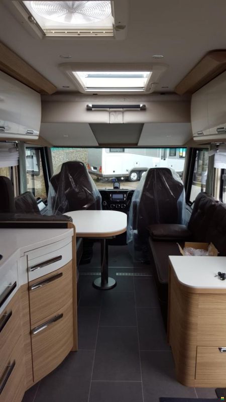 Niesmann-Bischoff Flair 920 EK