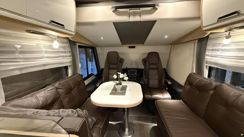 Niesmann-Bischoff Flair 920 EK