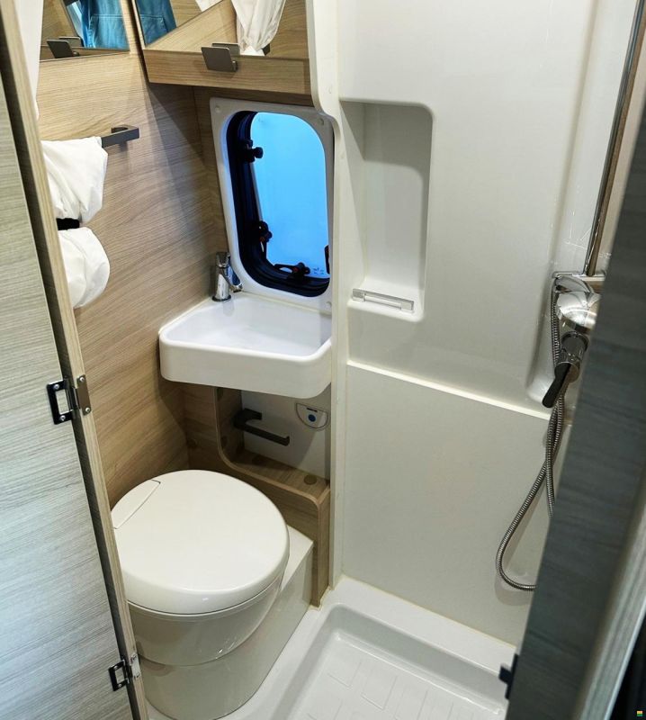 Forster-Reisemobile FV 599 HB 2.3 9G-AUTOMAT 160MJ