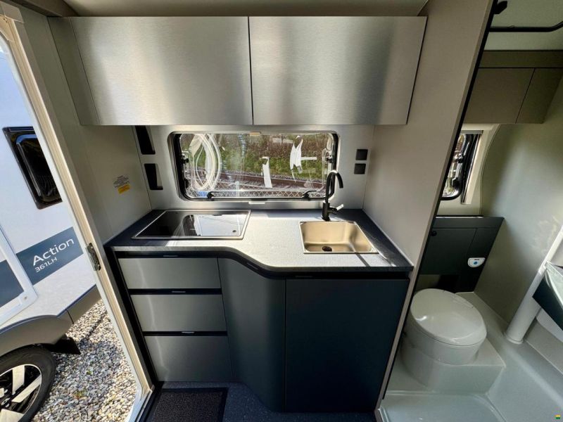 Adria Action Sports 391 LH