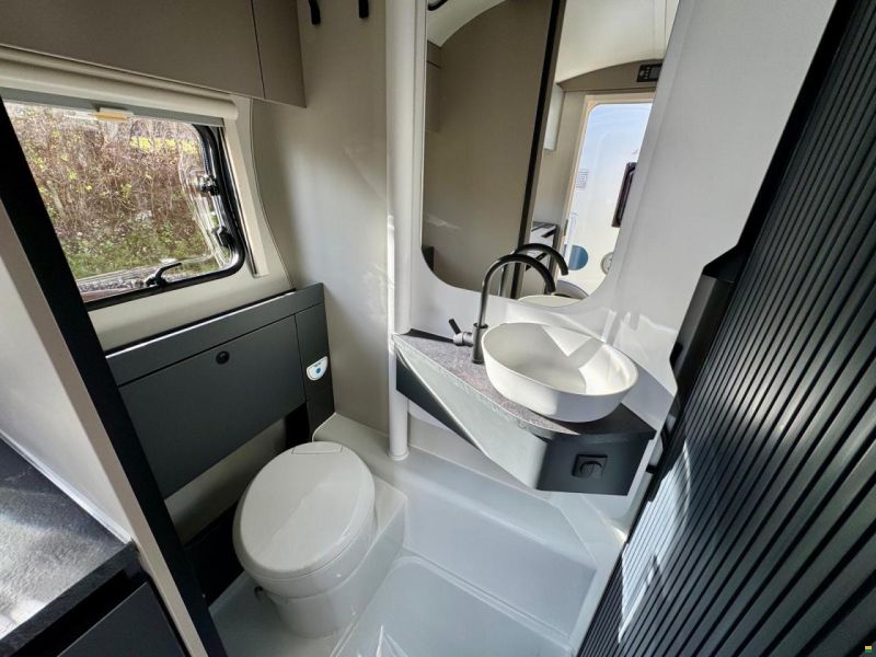 Adria Action Sports 391 LH