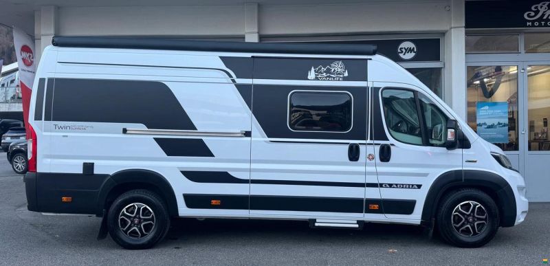 Adria Twin 640 SPB Family Supreme