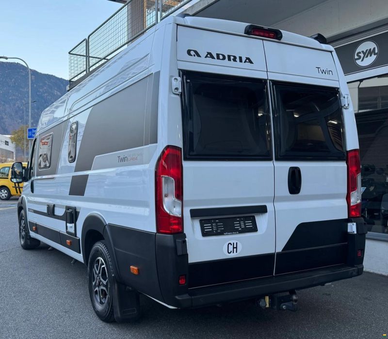 Adria Twin 640 SPB Family Supreme