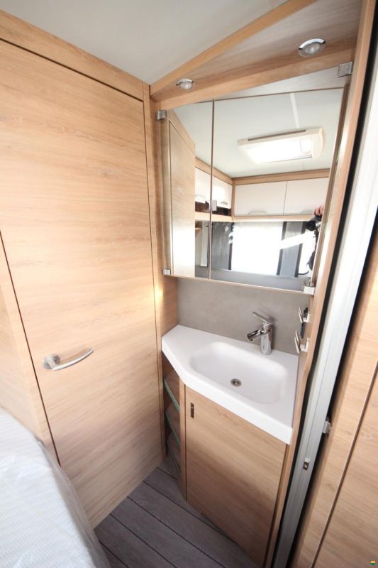 Knaus SÜDWIND 540 FDK BLACK SEL. (2026)