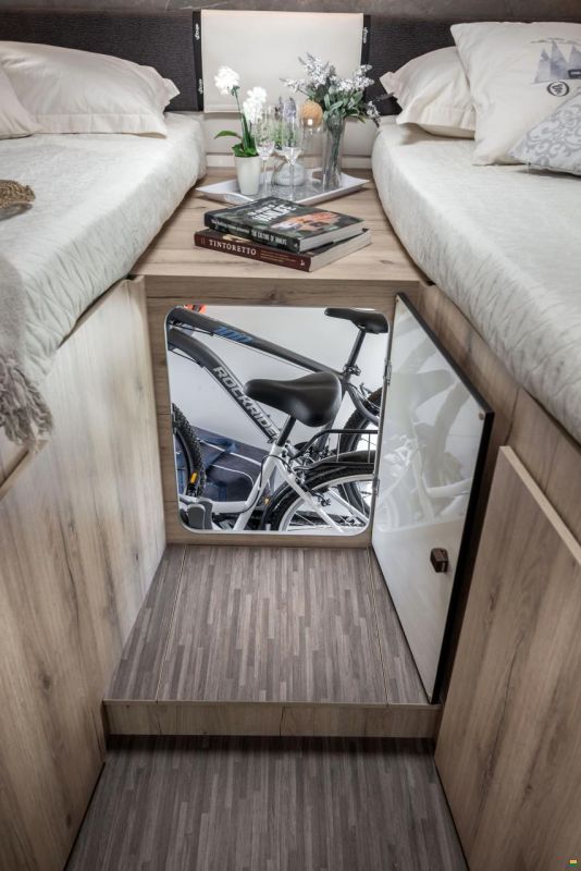 Elnagh T-Loft 529 / 2026