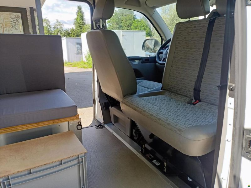 Volkswagen VW T5.1 2.0 TDI 140PS 4X4 SPORT CAMPER