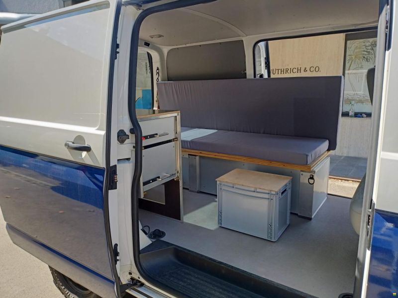 Volkswagen VW T5.1 2.0 TDI 140PS 4X4 SPORT CAMPER