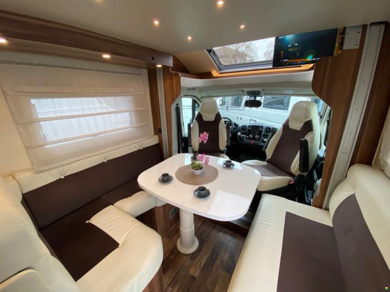 Roller Team Zefiro 235 TL, Fiat 2.3MJ 150PS Automat