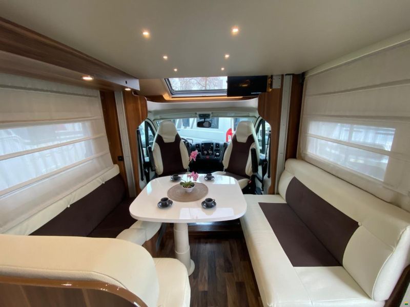 Roller Team Zefiro 235 TL, Fiat 2.3MJ 150PS Automat