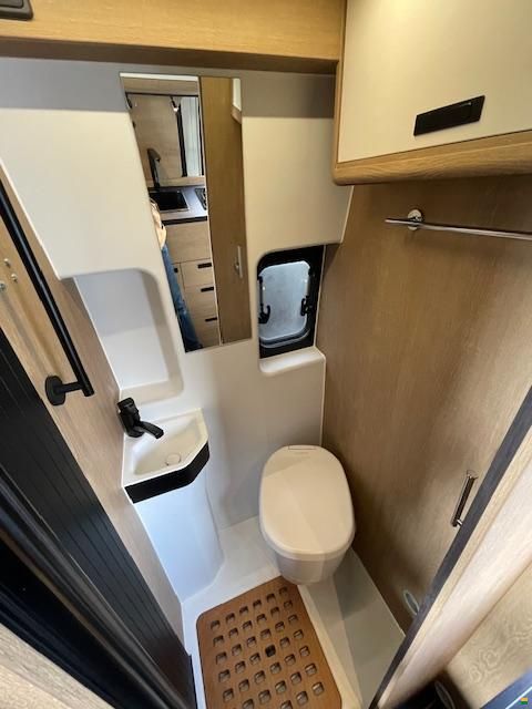 Julia Camper Yosemite 4x4