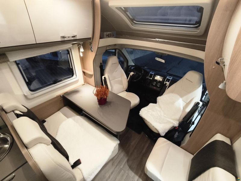 Bürstner Lyseo T 690 mit Einzelbett!