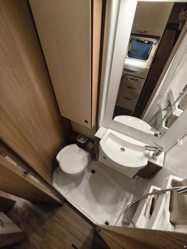 Bürstner Lyseo T 690 mit Einzelbett!