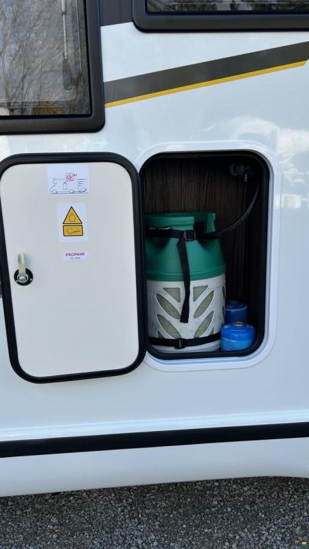 Benimar Tessoro 495 Northautokapp