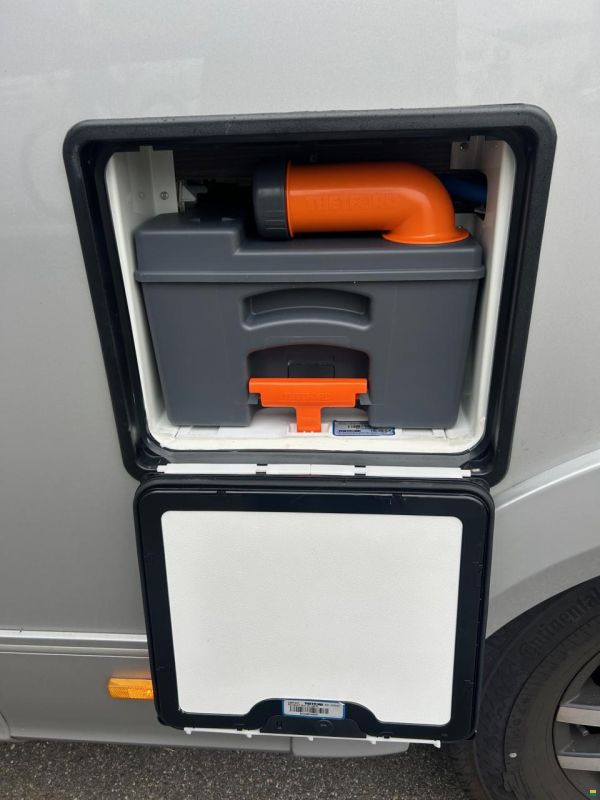 Adria Supersonic 780 SL